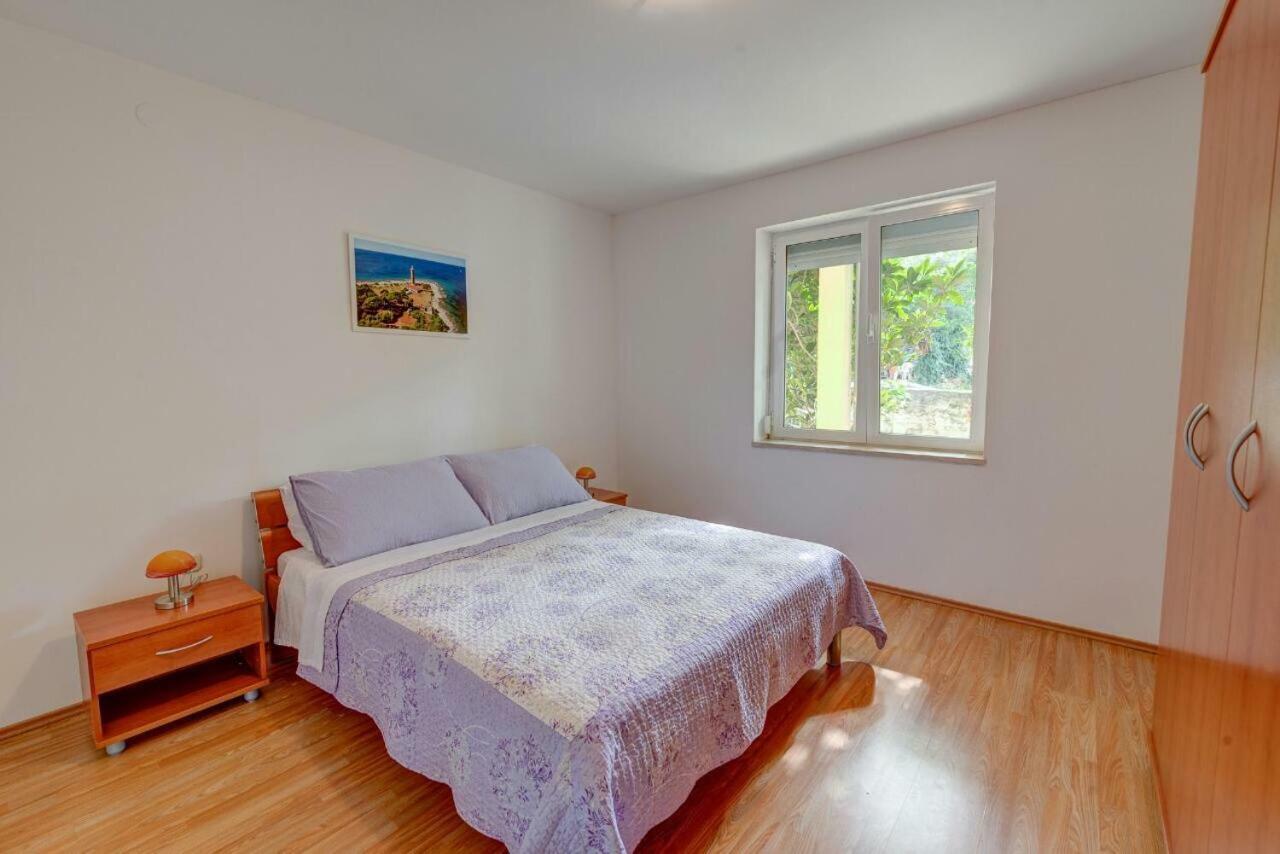 Apartments Savar - Ilo Brbinj 外观 照片