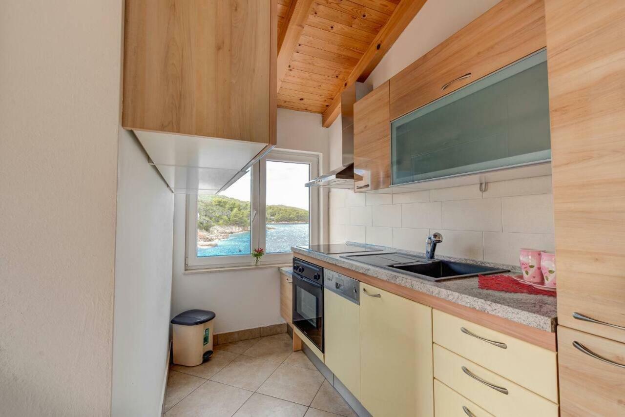 Apartments Savar - Ilo Brbinj 外观 照片