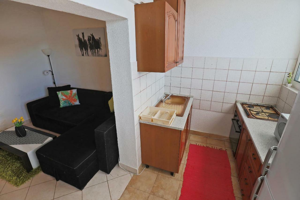 Apartments Savar - Ilo Brbinj 外观 照片