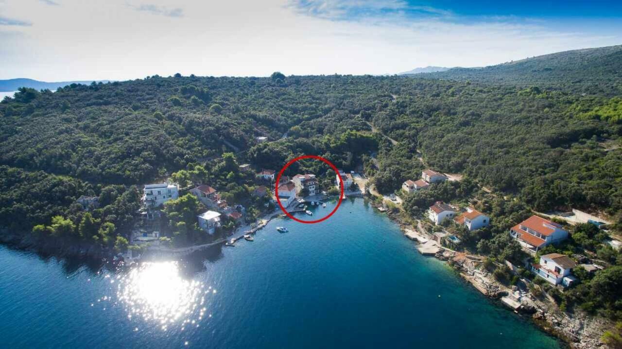 Apartments Savar - Ilo Brbinj 外观 照片